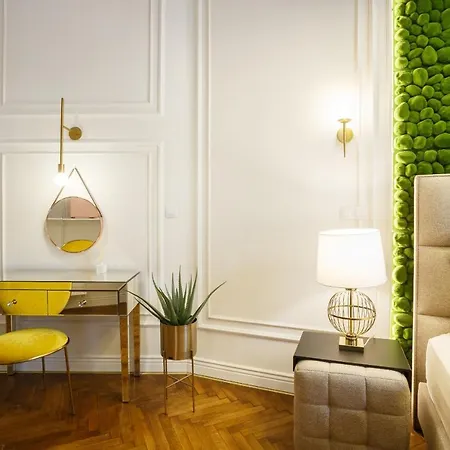 Palace By Main Station - Premier Apartmán *