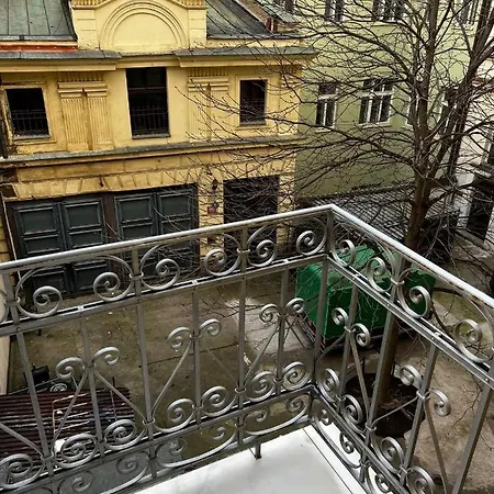 Palace By Main Station - Premier Apartment *